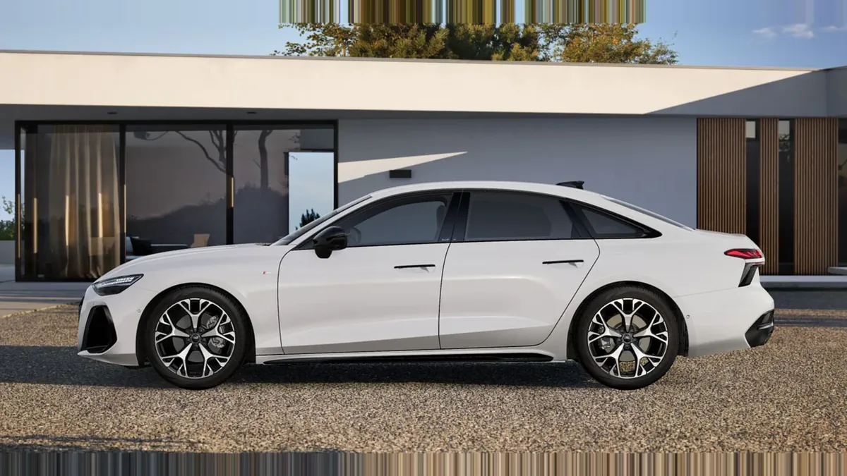 Audi A6 TDI 150kW (204CV) S Tronic Black Line en renting barato — Trasera