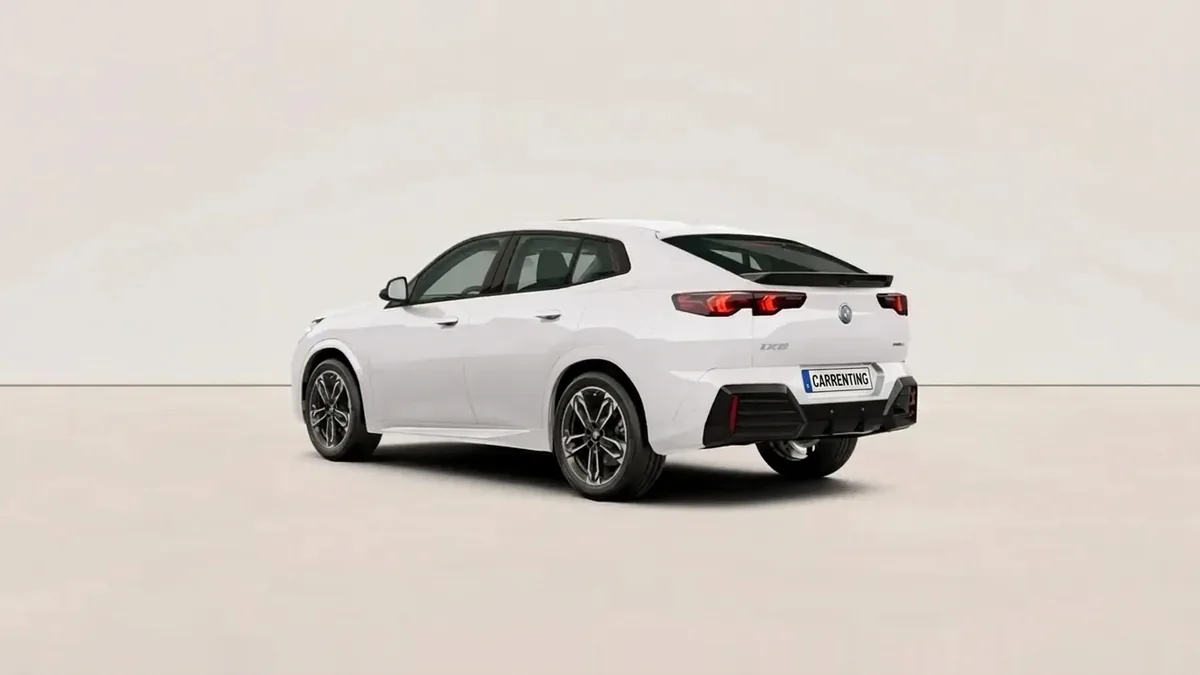 BMW ix2 eDrive20 en renting barato — Delantera