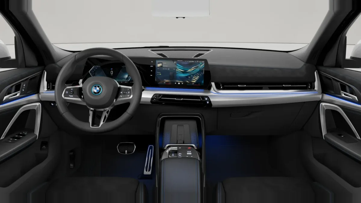 BMW ix2 eDrive20 en renting barato — Interior
