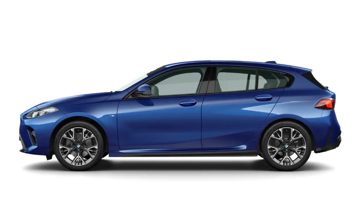 BMW Serie 1 120 CA en renting barato — Trasera