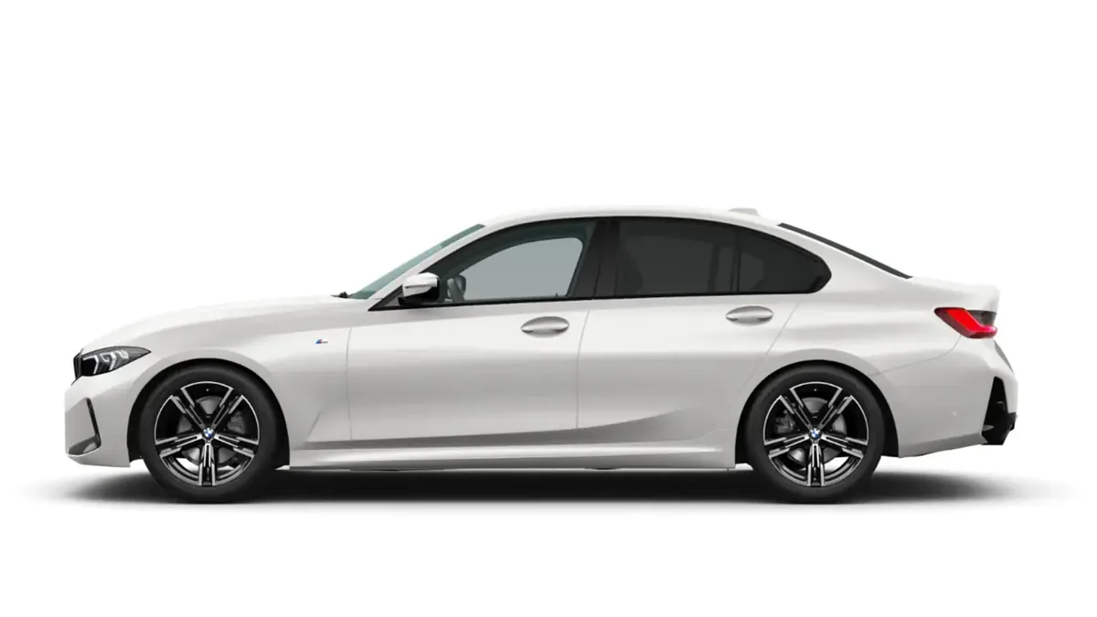 BMW Serie 3 320d Berlina en renting barato — Trasera