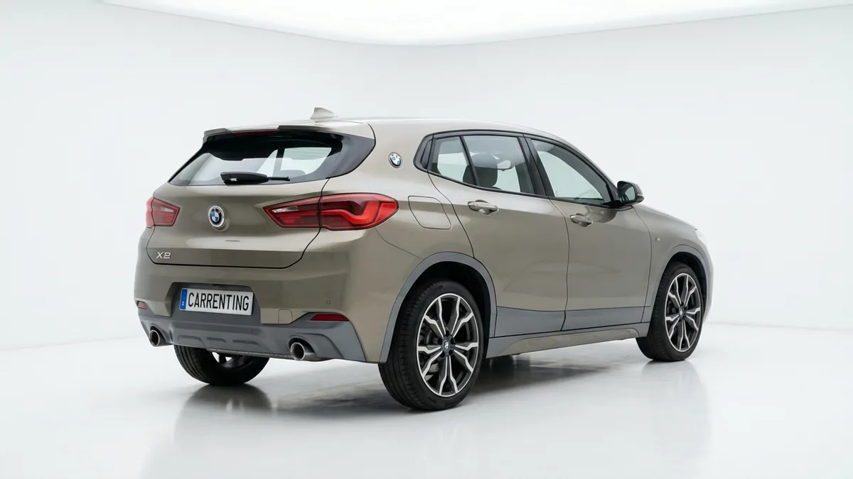 BMW X2 sDrive 20iA 170CV en renting barato — Trasera