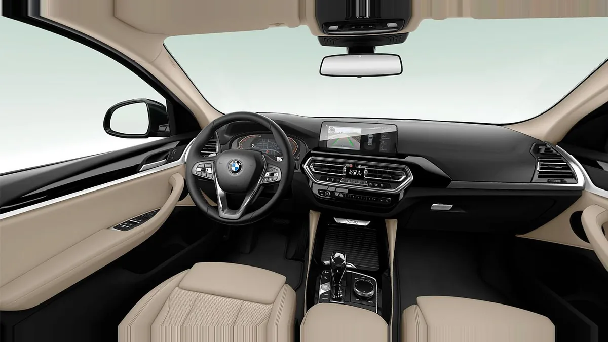BMW X4 xDrive20d xLine en renting barato — Interior