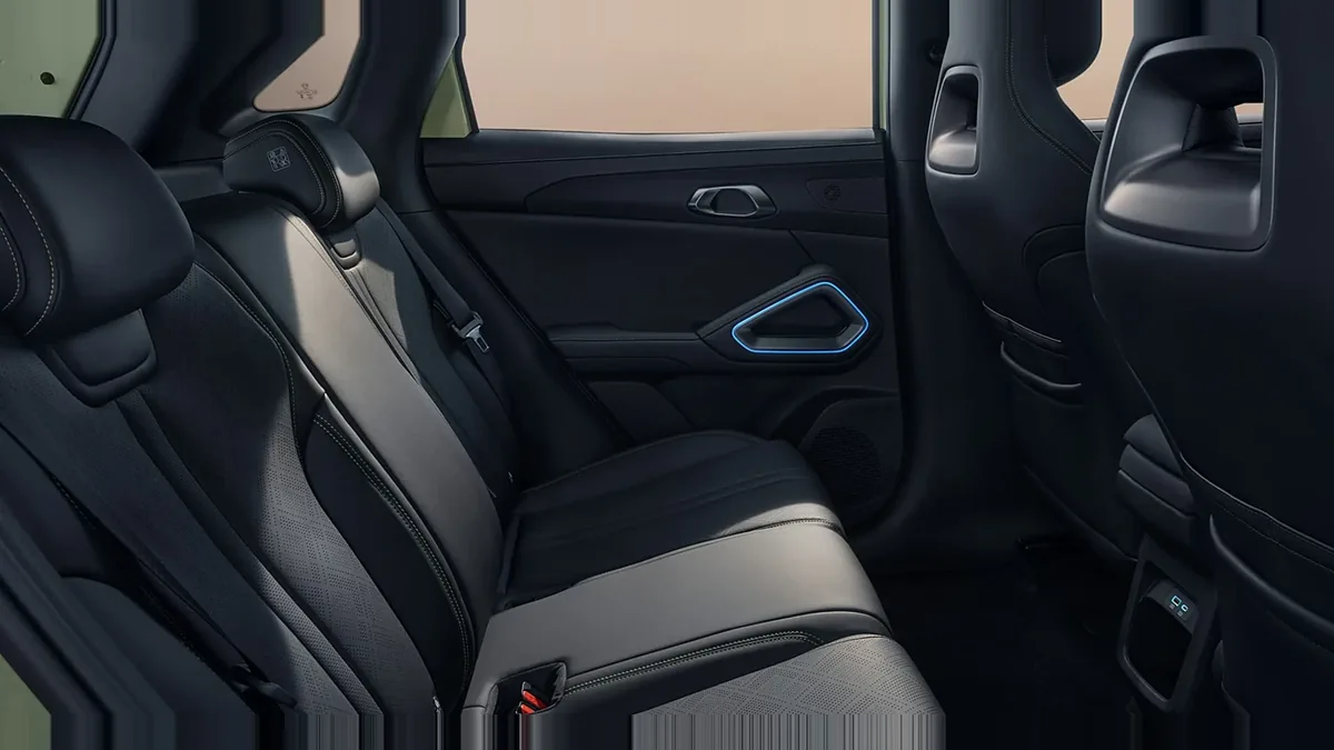 BYD Atto 2 DM-i Boost 156kW en renting barato — vista 7