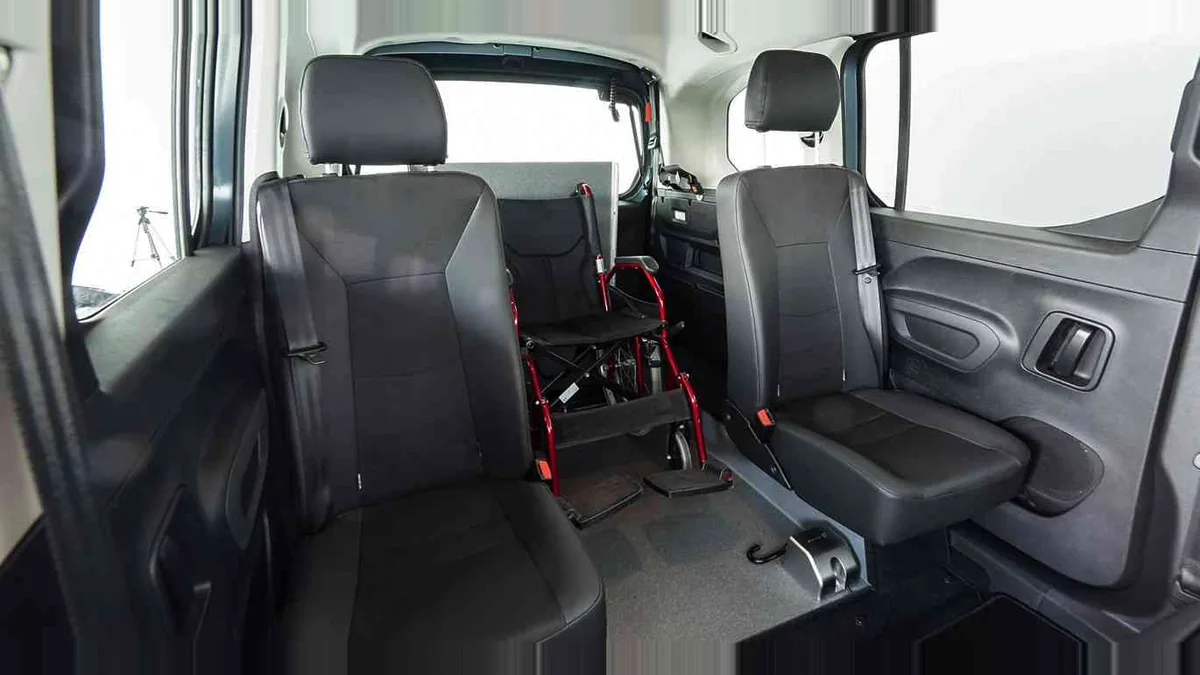 Citroën Berlingo Talla M BlueHDi 100 YOU L1 N1 Adaptado en renting barato — vista 6