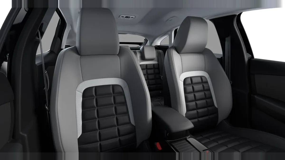 Citroën C4 Hybrid Business Edition en renting barato — vista 7