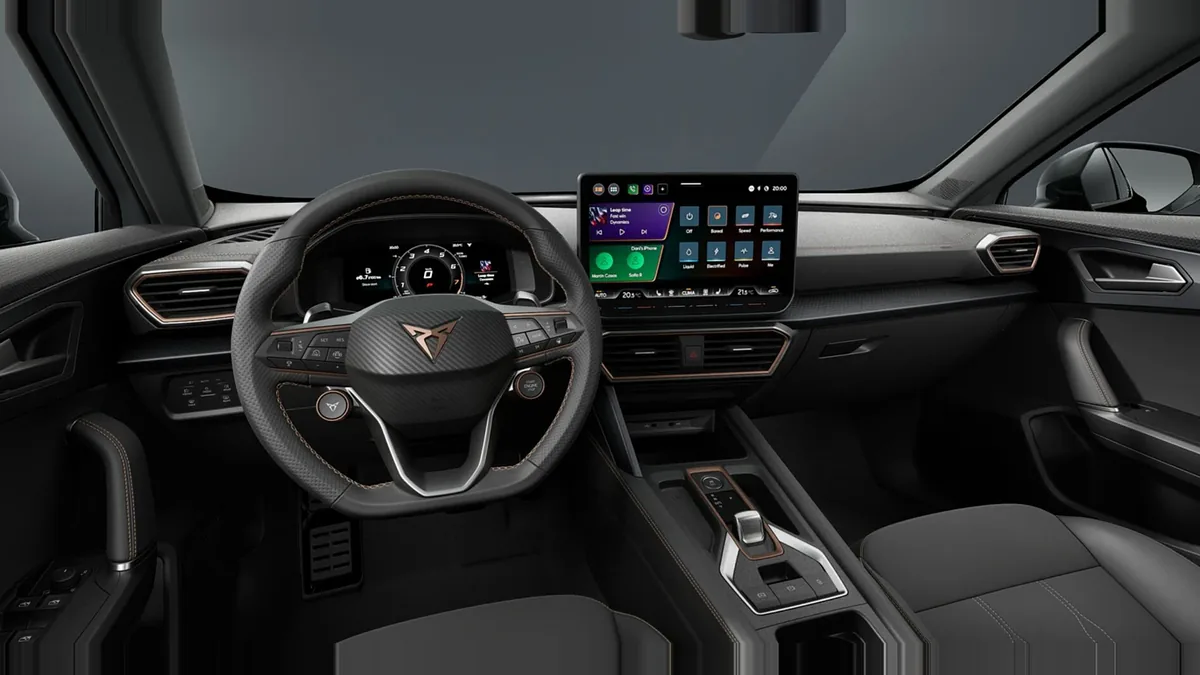 CUPRA Formentor eTSI 1.5 110kW (150CV) DSG 7vel. en renting barato — Interior