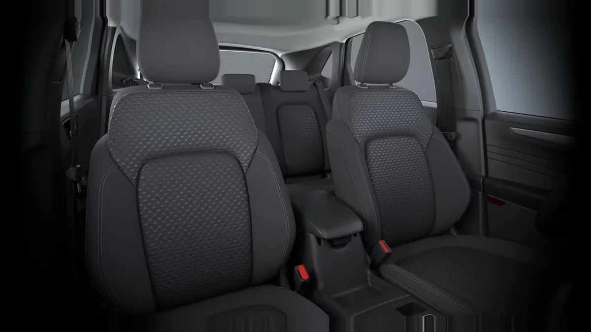 Ford Kuga MCA Titanium 2.5 Duratec PHEV 243CV Auto en renting barato — vista 8