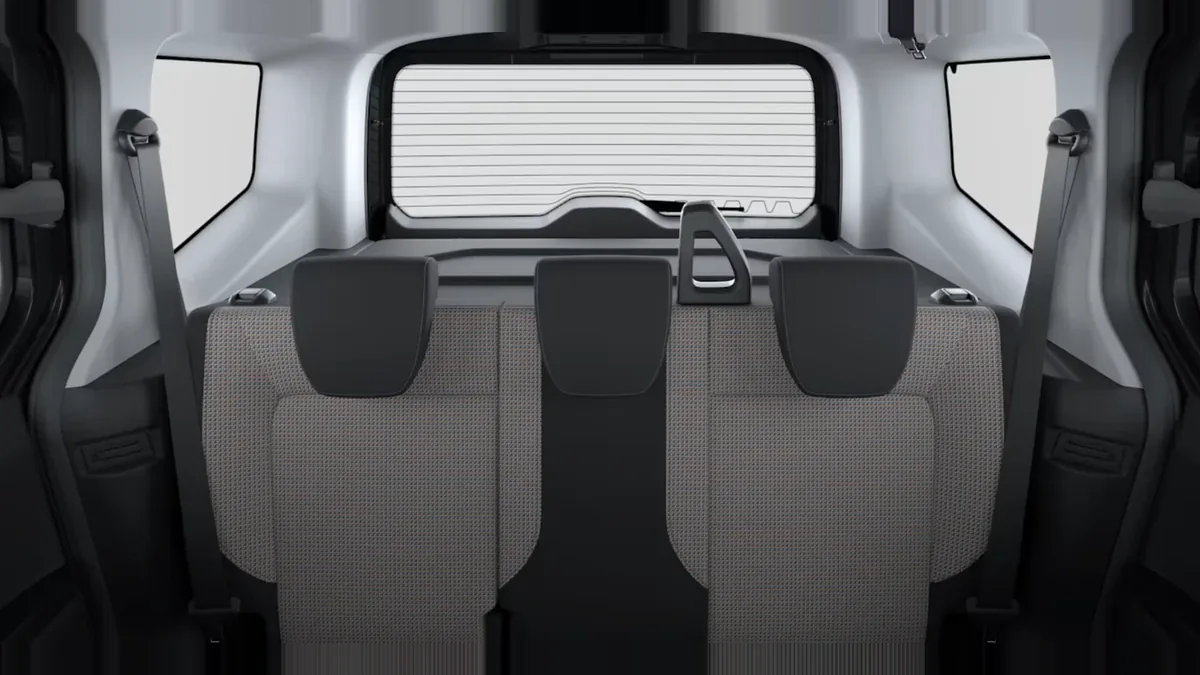 Ford TOURNEO COURIER KOMBI ECOBOOST 1.0 125CV en renting barato — vista 7