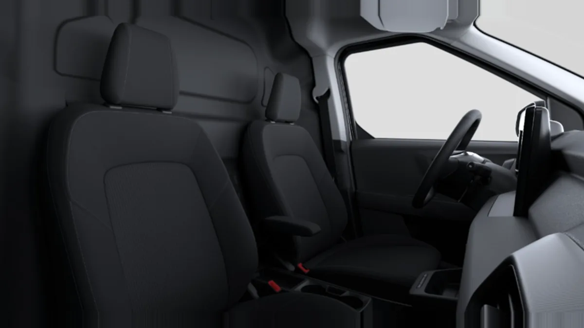 Ford Transit Courier Van Trend BEV 136cv Automática II en renting barato — vista 7