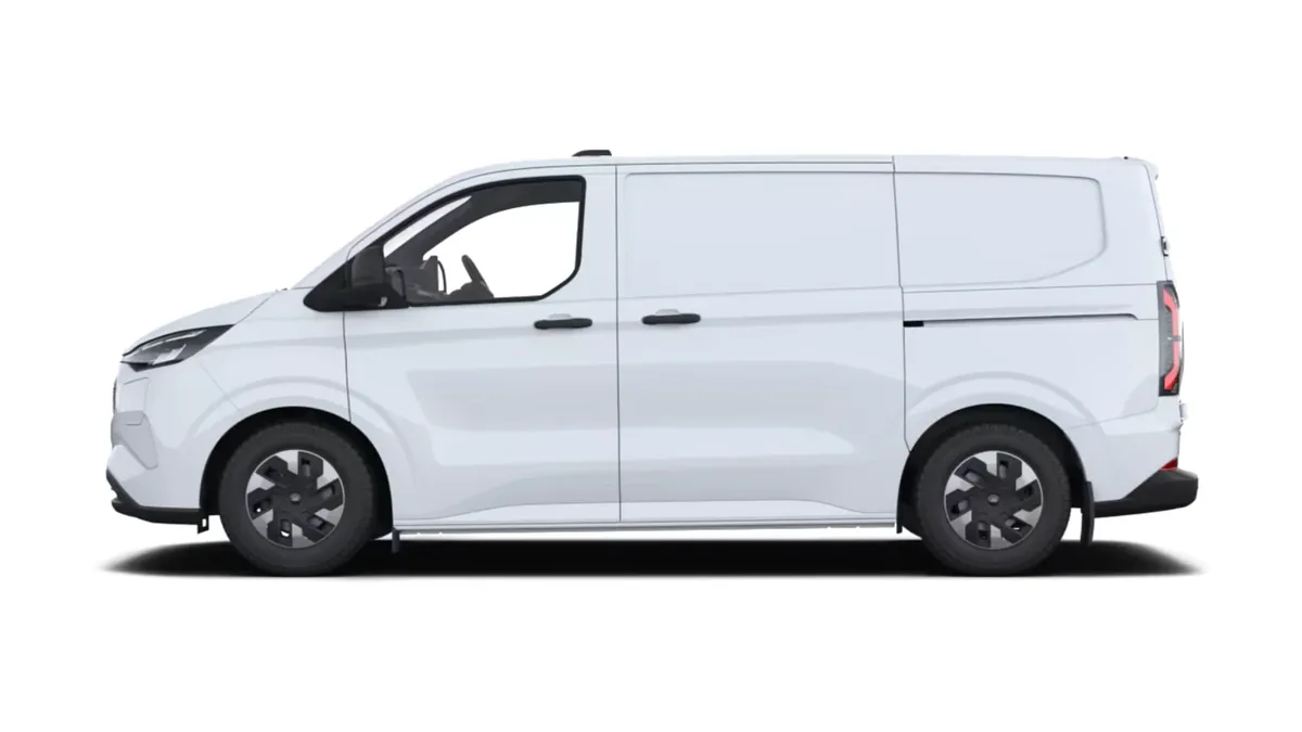 Ford TRANSIT CUSTOM Van BEV 83kWh 100kW 320 L1 Trend en renting barato — Trasera