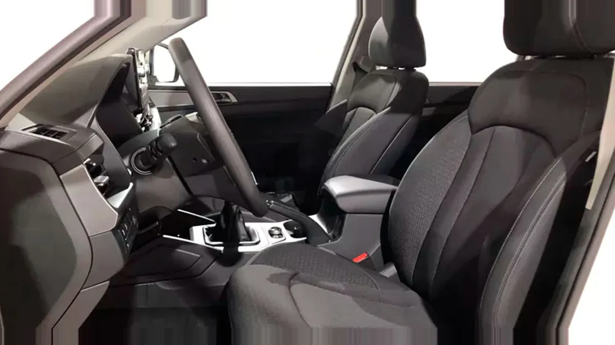 KGM Musso Sports D22 DTR Pro en renting barato — Interior