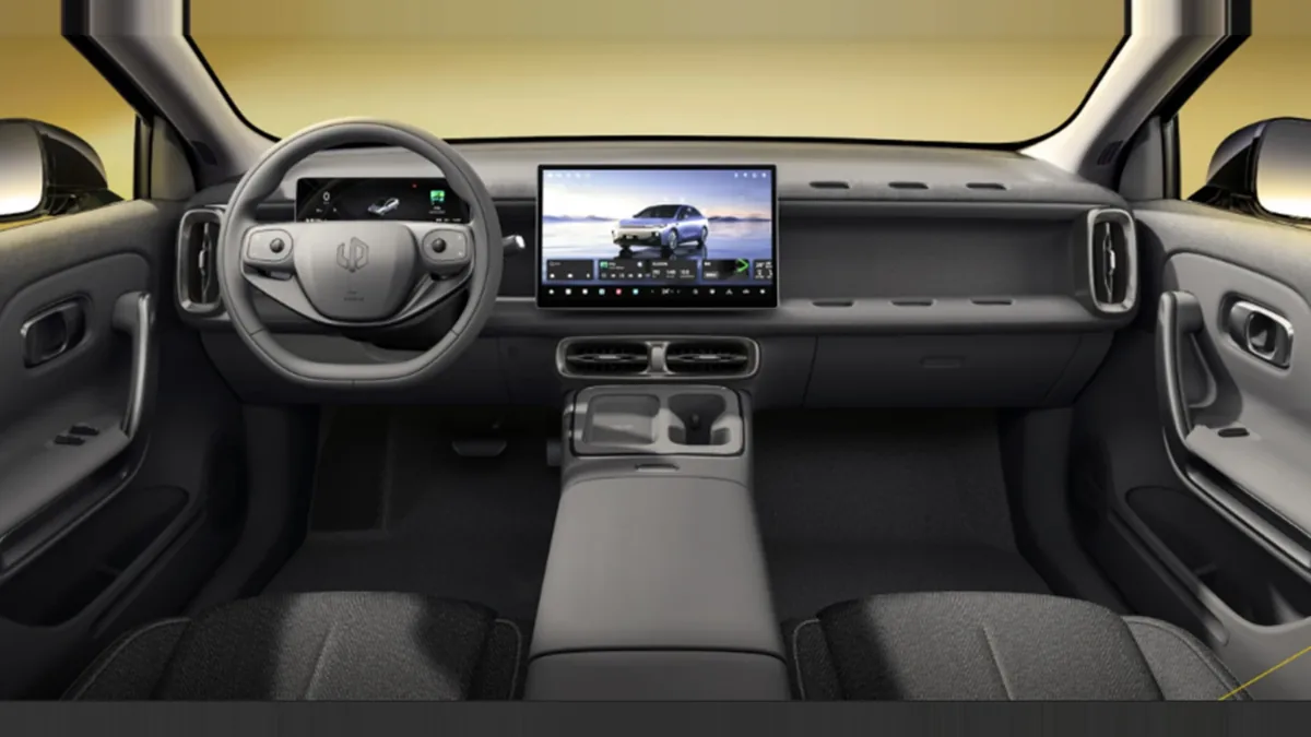Leapmotor B05 5P BEV 56.2kWh Life en renting barato — Interior