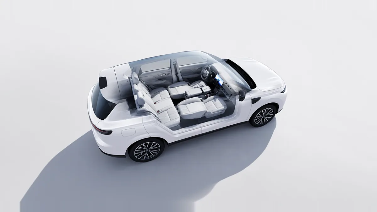 Leapmotor B10 REEV 18.8 kWh Life AT en renting barato — Delantera