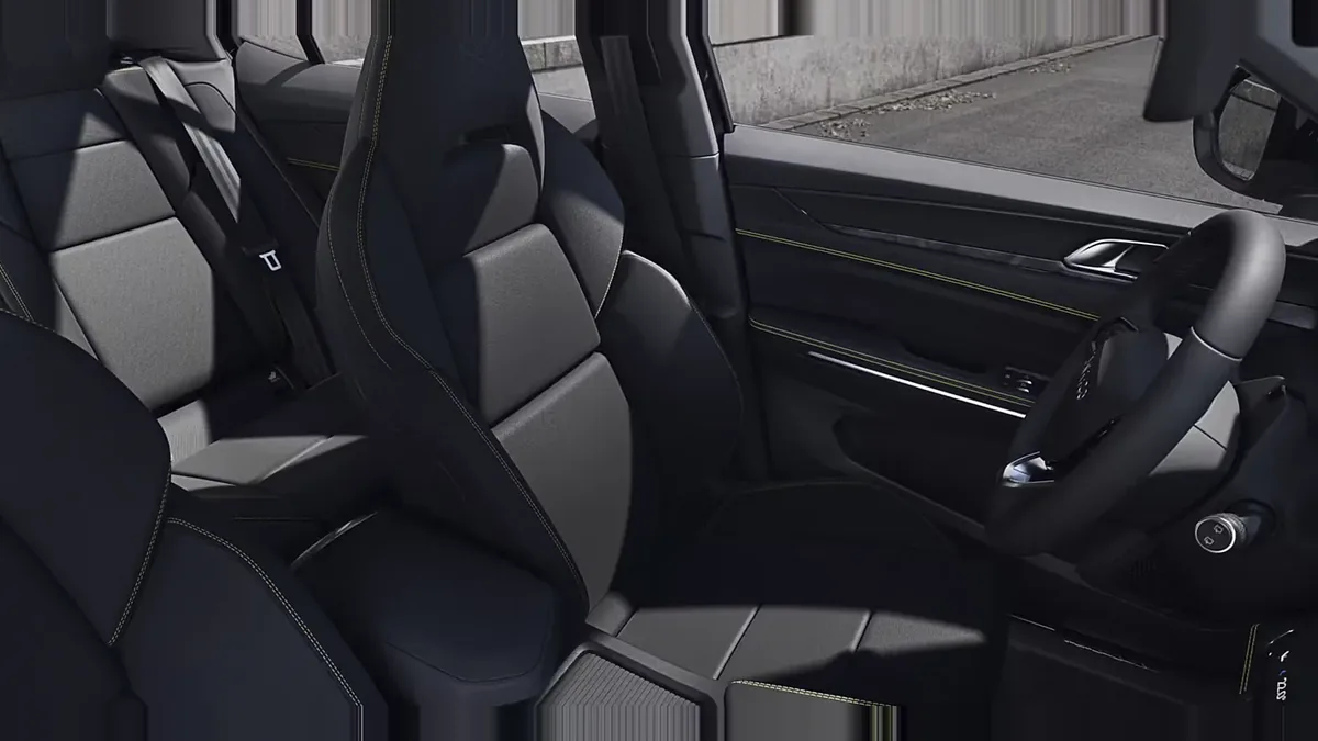 Lynk & Co 01 1.5 PHEV Core en renting barato — vista 6