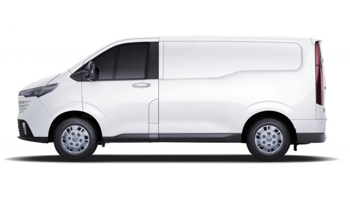 Maxus DELIVER 7 L1H1 CT3 (MERCANCIAS PROPIAS) en renting barato — Trasera
