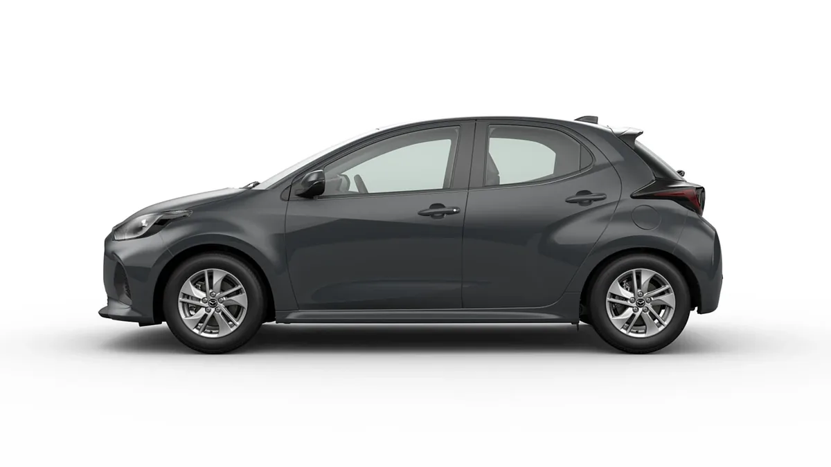 Mazda 2 Hybrid 1.5 85kW 116CV CVT Centre-Line GRY en renting barato — Trasera