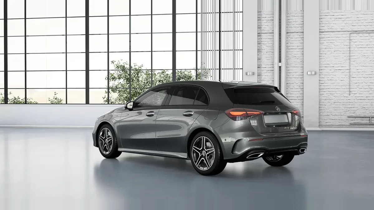 Mercedes-Benz CLASE A 250 e con tecnología híbrida EQ en renting barato — Trasera