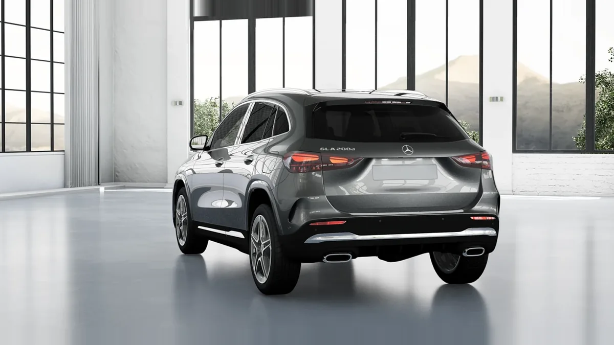 Mercedes-Benz GLA 200d ATH en renting barato — Delantera