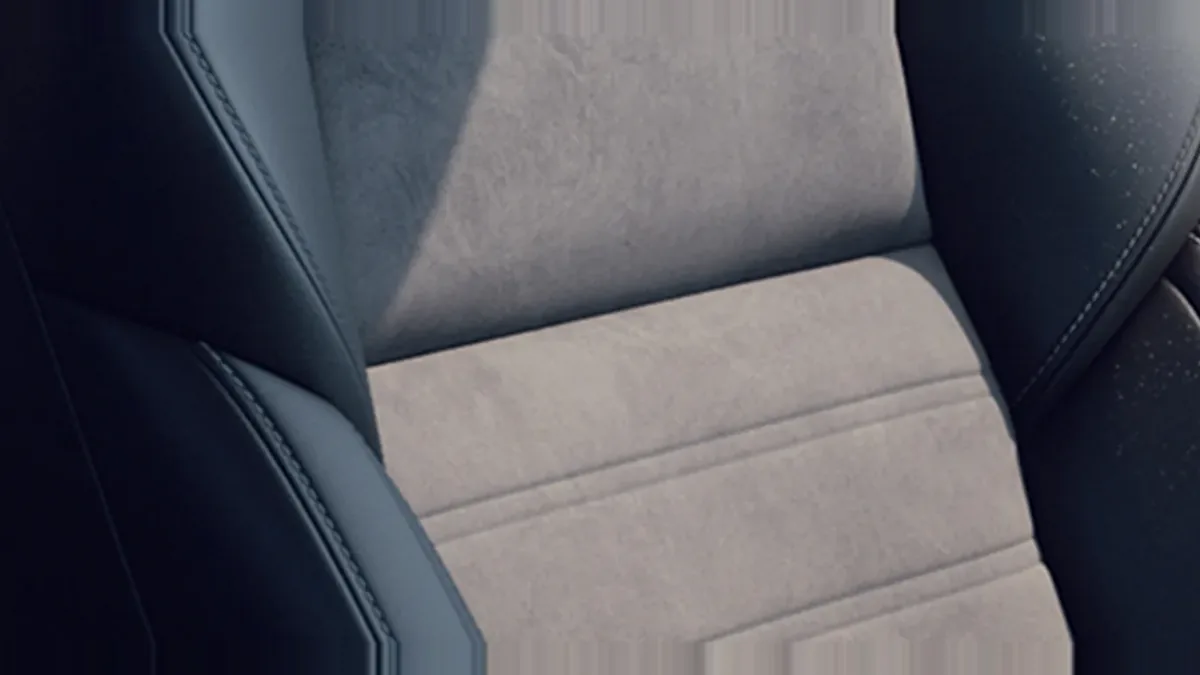 Mitsubishi Outlander PHEV Kaiteki 4WD 306CV en renting barato — vista 13