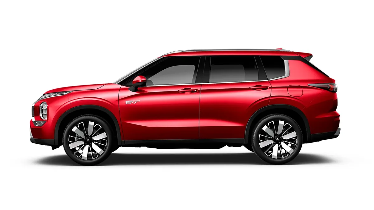 Mitsubishi Outlander PHEV Kaiteki 4WD 306CV en renting barato — Delantera
