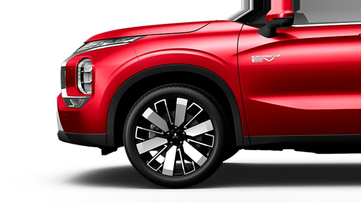 Mitsubishi Outlander PHEV Kaiteki 4WD 306CV en renting barato — vista 11