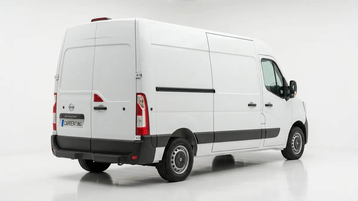 Nissan Interstar L2H2 3.5T 2.3dCi FWD Acenta en renting barato — Delantera