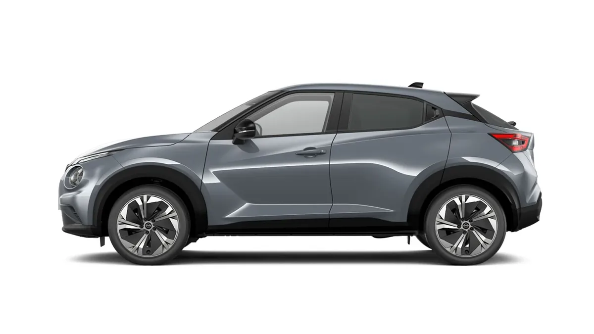 Nissan JUKE HYBRID N-CONNECTA 145CV AUT. en renting barato — Trasera