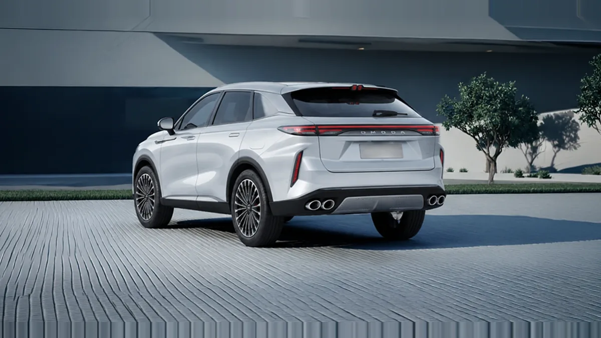 Omoda 9 SHS Premium 1.5 TGDI 3DHT 395kW (537CV) AWD en renting barato — Delantera
