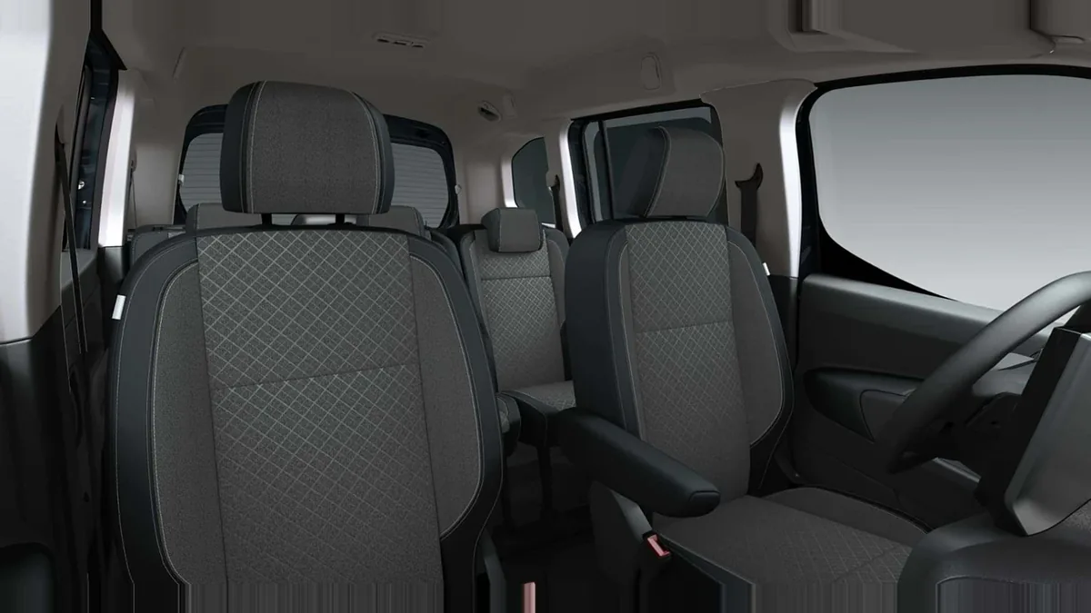 Opel COMBO ULTIMATE 1.5 TD 130CV S/S AT8 (AUTOMÁTICO) en renting barato — vista 6