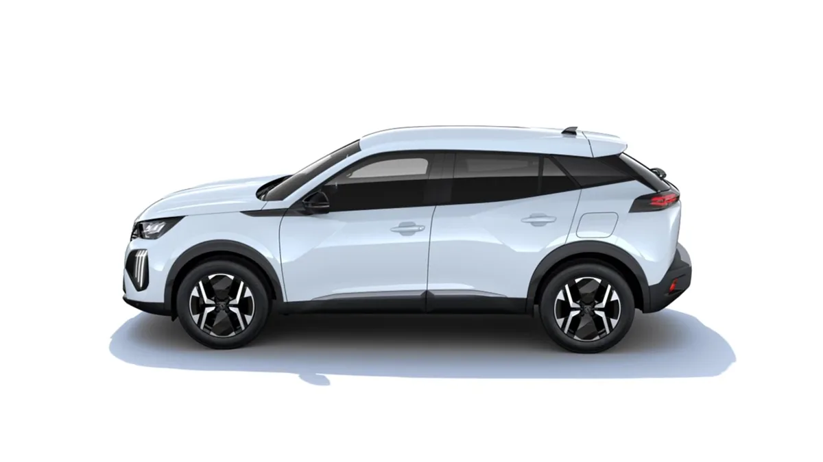 Peugeot 2008  ALLURE HYBRID 110 EDCS6 (AUTOMÁTICO) en renting barato — Trasera
