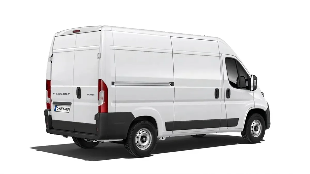 Peugeot Boxer 3.3 L2H2 BHDI 103kW en renting barato — Delantera