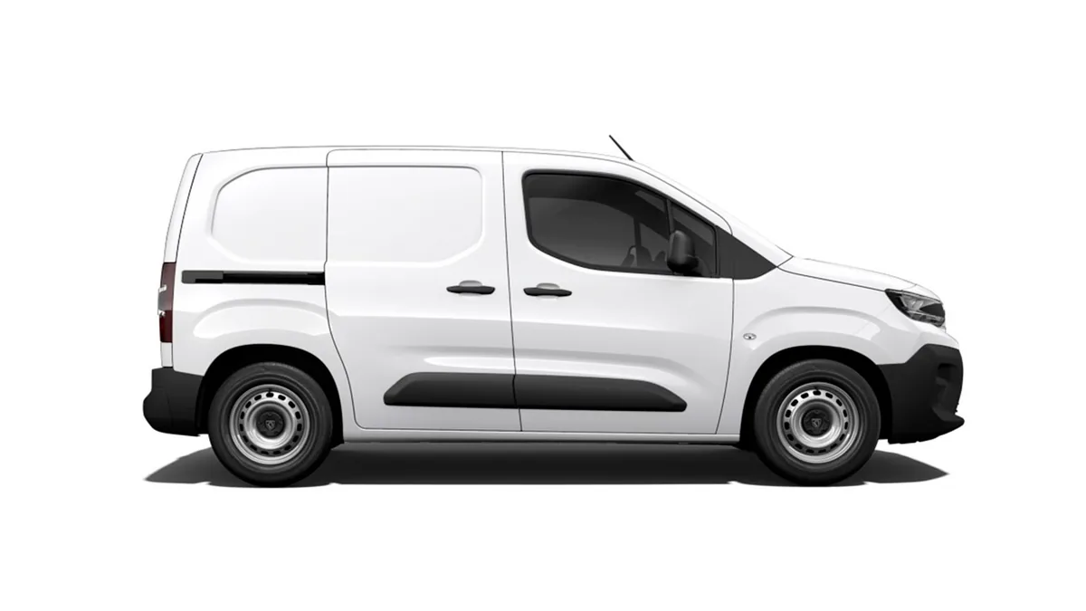 Peugeot Partner Furgón M Diésel 100CV Man en renting barato — vista 7
