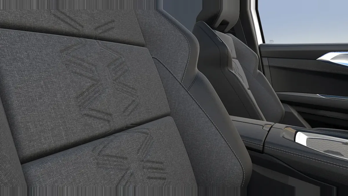 Renault ESPACE TECHNO E-TECH FULL HYBRID 200CV en renting barato — vista 6