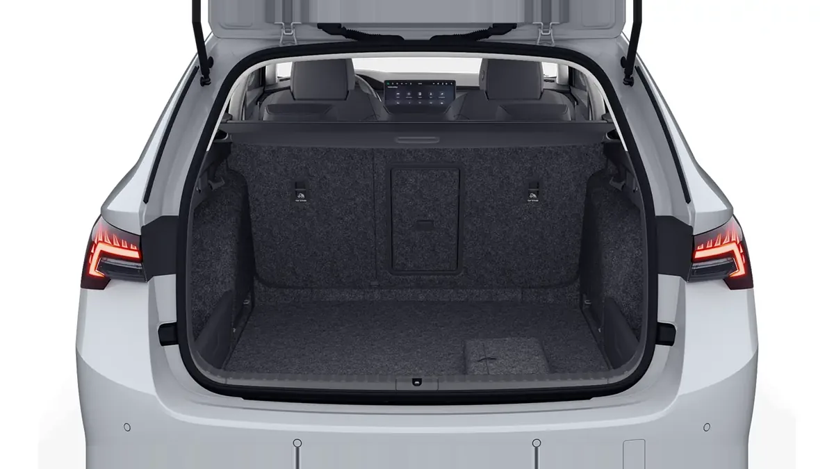 Škoda Octavia Combi 2.0 TDI DSG Selection en renting barato — vista 10