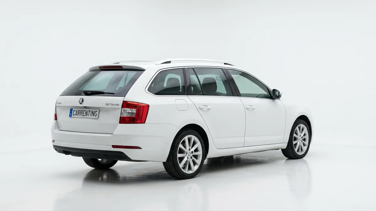 Škoda Octavia Limo Selection 2.0 TDI 150CV DSG 7vel en renting barato — Delantera