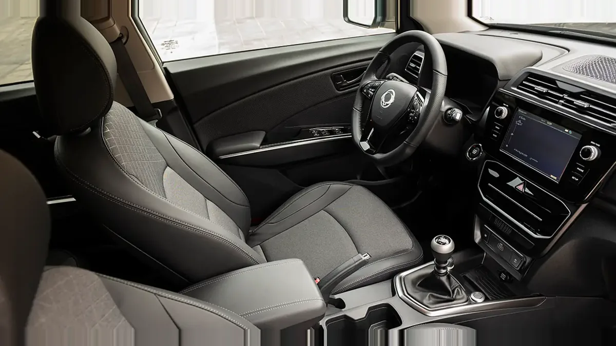 KGM Tívoli G15 Urban Plus 4x2 en renting barato — vista 10