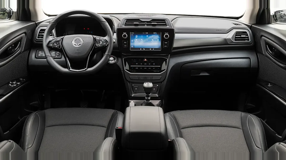 KGM Tívoli G15 Urban Plus 4x2 en renting barato — vista 11
