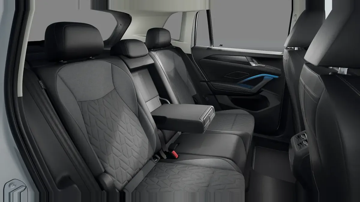 Volkswagen Tiguan "Más" 1.5 eTSI 110kW 150CV DSG 7vel. en renting barato — vista 7