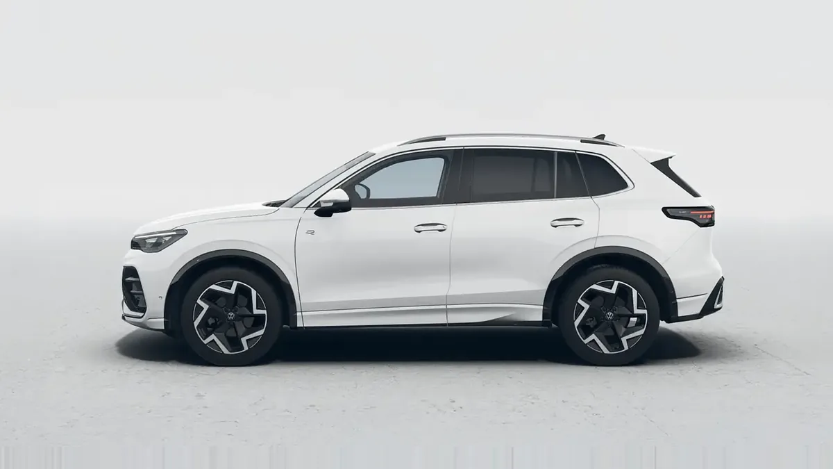 Volkswagen Tiguan R-Line 1.5 eTSI 110kW DSG en renting barato — Delantera